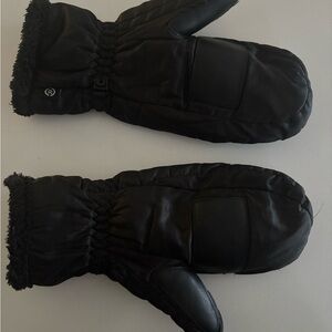 Black Women's Mittens